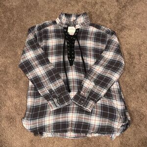 American Eagle Plaid Flannel Shirt Size Small‎